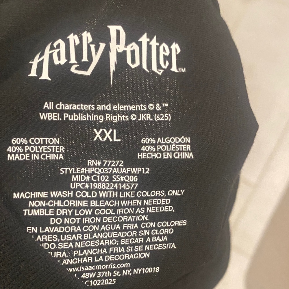 Harry Potter Warner’s Brothers Graphic Tshirt NWOT - Picture 4 of 5